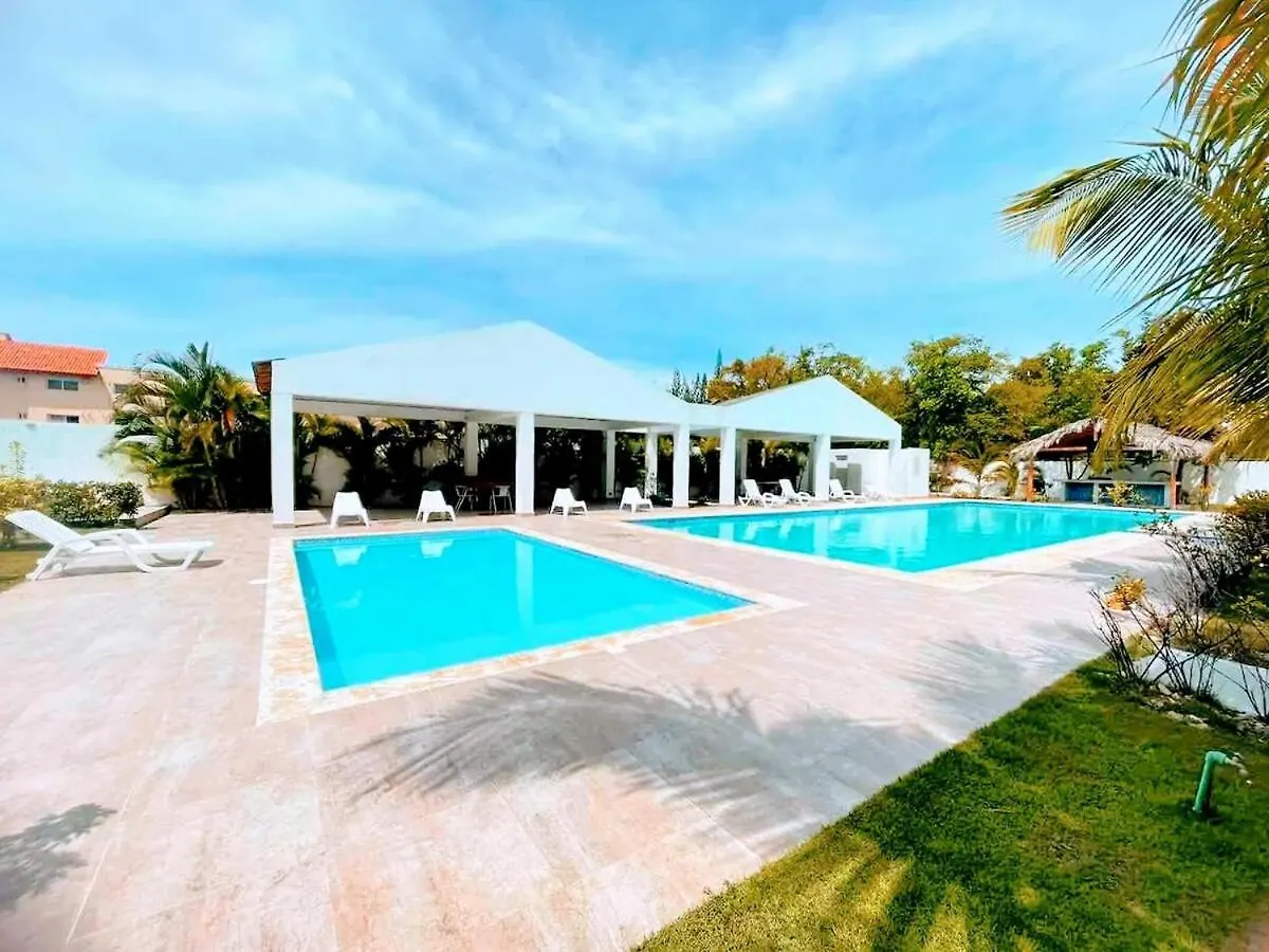 Hot Tub, Pool, Walk To Fun, Beach, Dining, Shops Punta Cana 0*,  Dominicaanse Republiek